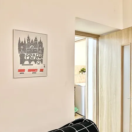 Apartman The Little Peaceful Retreat Near Center
