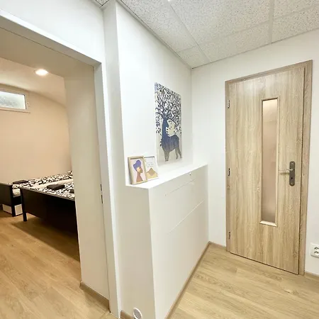 The Little Peaceful Retreat Near Center Apartman *