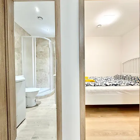 The Little Peaceful Retreat Near Center * Praga