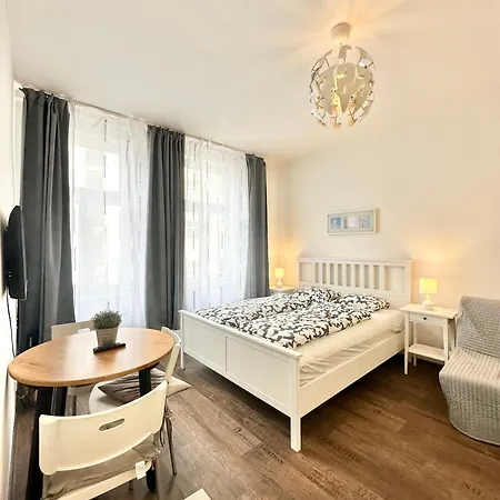 The Little Peaceful Retreat Near Center * Praga