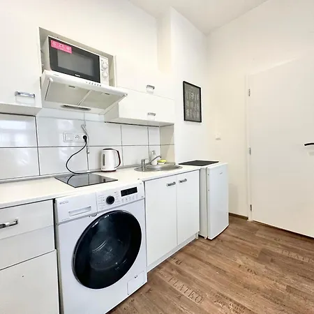 The Little Peaceful Retreat Near Center * פראג