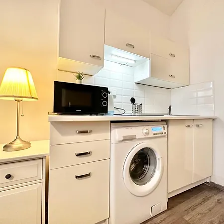 The Little Peaceful Retreat Near Center Apartman *