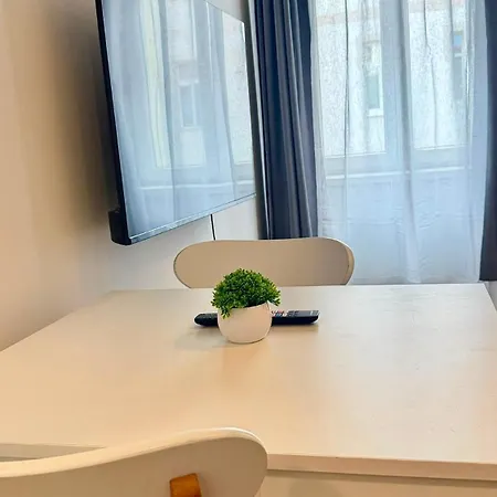 The Little Peaceful Retreat Near Center *