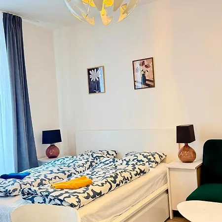 Апартаменты The Little Peaceful Retreat Near Center *
