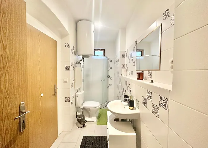 The Little Peaceful Retreat Near Center דירה פראג